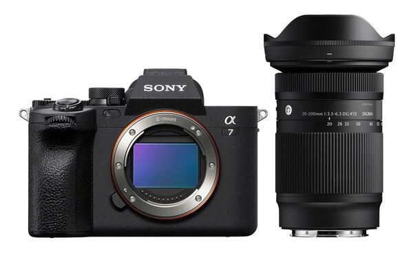 Sony Alpha 7 IV (ILCE-7M4) + Sigma AF 20-200mm F3.5-6.3 DG Contemporary 