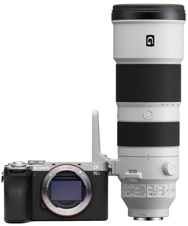 Sony Alpha 7C R (ILCE-7CR) + 200-600mm f/5.6-6.3 G OSS  silber