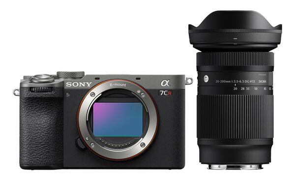 Sony Alpha 7C R (ILCE-7CR) + Sigma AF 20-200mm F3.5-6.3 DG Contemporary  schwarz