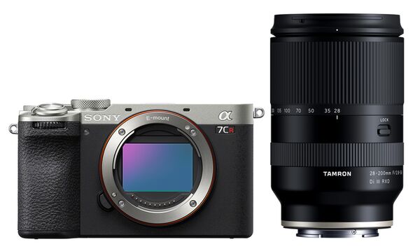 Sony Alpha 7C R (ILCE-7CR) + Tamron 28-200mm f/2.8-5,6 Di III RXD  silber