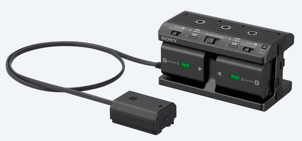 Sony NPA-MQZ1K inkl. 2x NP-FZ100 Akkus Vierfachladegerät 
