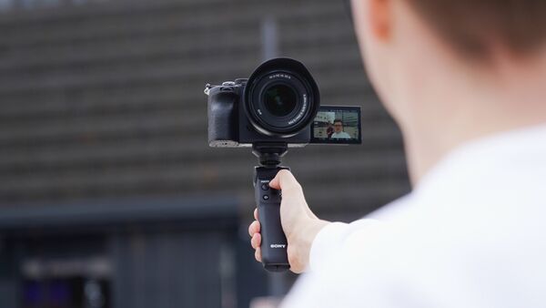 Sony SEL 16-35mm f/4.0 G PZ  Sony FE-Mount