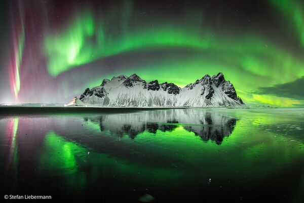 Sony SEL 16mm f/1.8 G  Sony FE-Mount