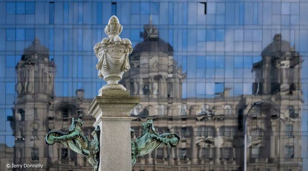 Sony SEL 40mm f/2,5 G  Sony FE-Mount