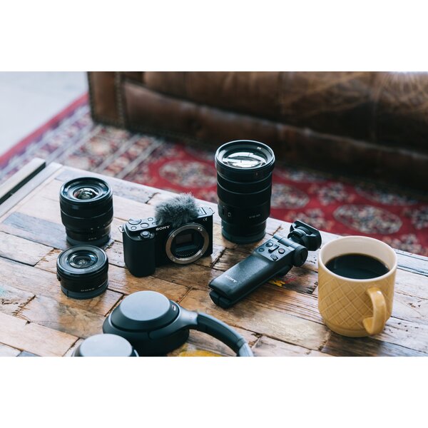 Sony Vlog-Kamera  Alpha ZV-E10 Gehäuse 