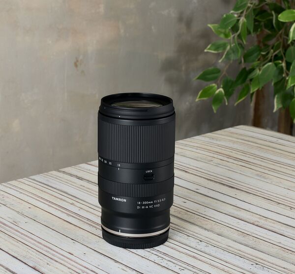 Tamron 18-300mm f/3.5-6.3 Di III-A VC VXD  Nikon Z (DX)
