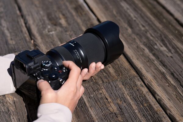 Tamron 50-300mm f/4.5-6.3 Di III VC VXD  Sony FE-Mount