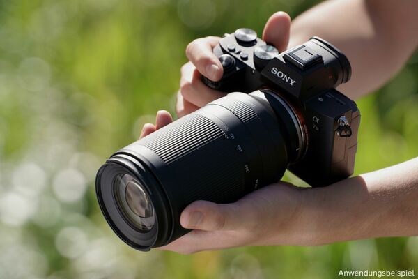 Tamron 70-300mm f/4.5-6.3 Di III RXD  Sony FE-Mount
