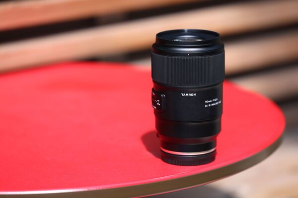 Tamron 90mm f/2.8 Di III MACRO VXD   Sony FE-Mount