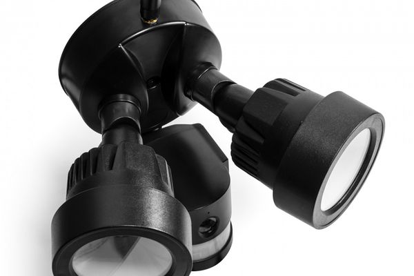 Technaxx TX-83 HD IP-Cam Flutlicht Überwachungskamera mit LED-Licht 