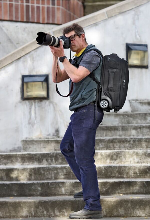 Think Tank Essentials Convertible-Rucksack auf Rollen 