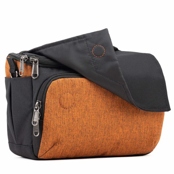 Think Tank Mirrorless Mover 20  Campfire Orange