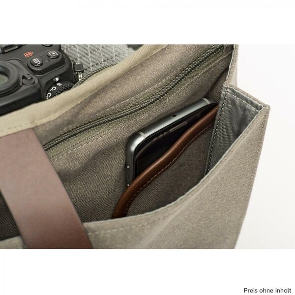 Think Tank Signature  13 dusty olive