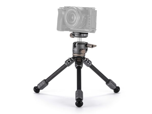 Tilta BT03 Tischkugelkopf mit 1-stufigen Stativbeinen aus Kohlefaser (3KG)  Space Gray