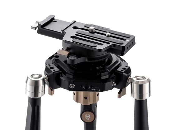 Tilta Hydra-Gelenkwagen-Montagesystem  Regulärer Saugnapf