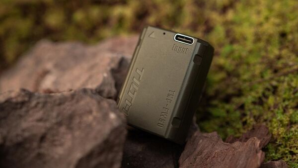 Tilta NP-FW50 Akku mit USB-C Eingang (980mAh) – grün 