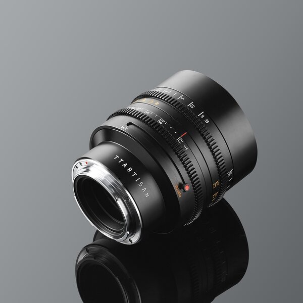 TTArtisan 85mm T2.1 -  Canon RF (FF)