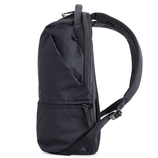 Urth Arkose Rucksack  20L schwarz