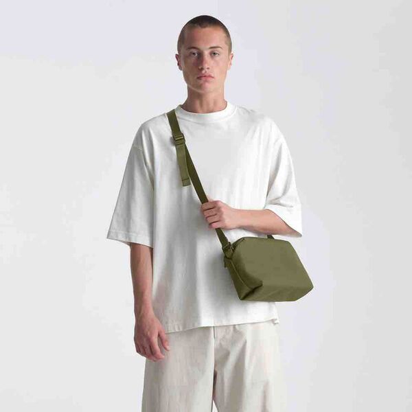 Urth Dolomite Camera Sling  grün