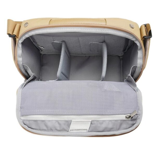 Vanguard VEO METRO Schultertasche  4 Liter Beige