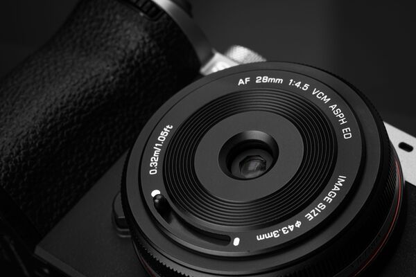 Viltrox AF 28mm f/4.5   Sony FE-Mount