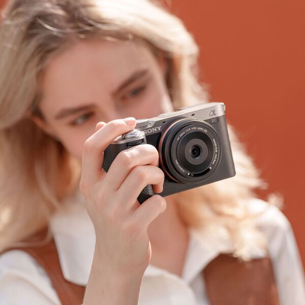 Viltrox AF 28mm f/4.5   Sony FE-Mount