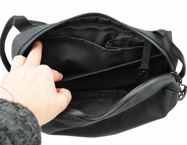 Wandrd D1 Fanny Pack Hüfttasche V1  Black 2,5L