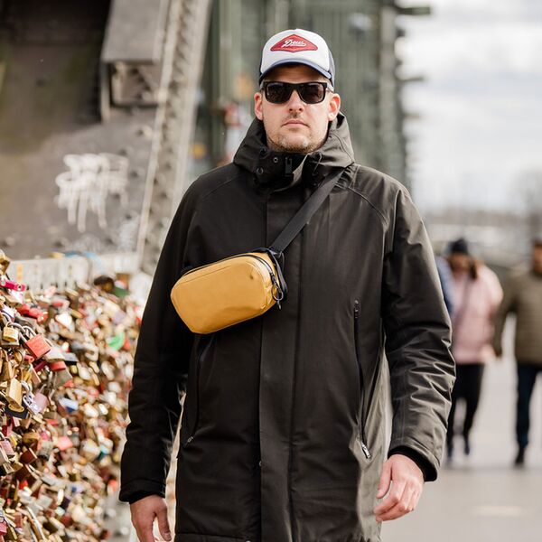 Wandrd D1 Fanny Pack V2  Dallol Yellow 2L