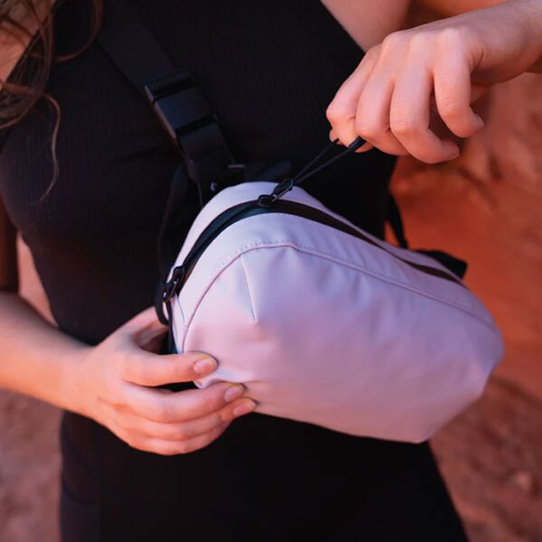 Wandrd D1 Fanny Pack V2  Uyuni Purple 2L