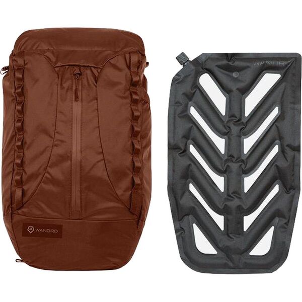 Wandrd Faltrucksack VEER 18 L mit aufblasbarem Rückenpolster  Rust