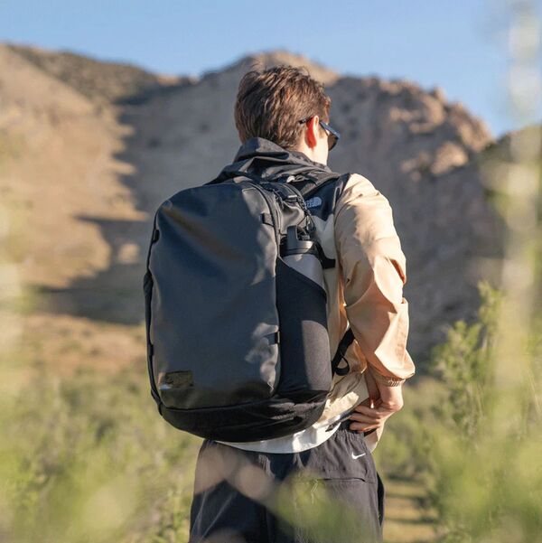 Wandrd NIMBUS 18  Black