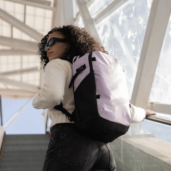 Wandrd NIMBUS 18  Uyuni Purple