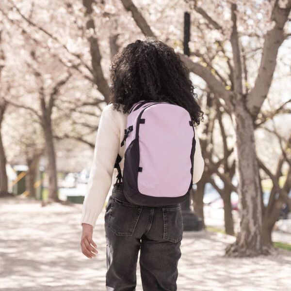 Wandrd NIMBUS 18  Uyuni Purple