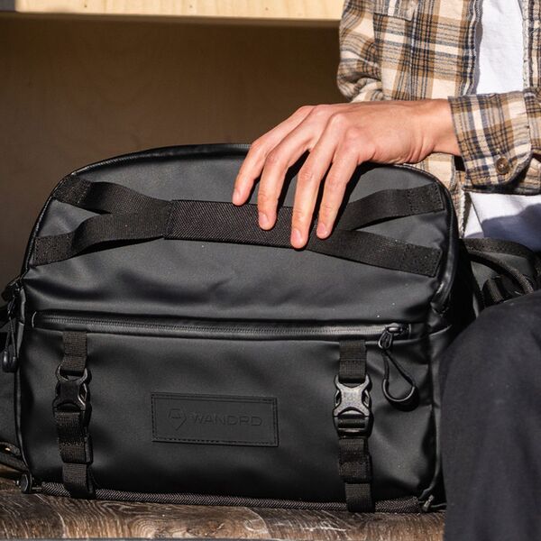 Wandrd ROGUE Sling  Black 9L