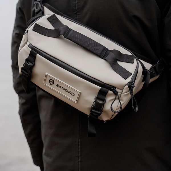 Wandrd ROGUE Sling  Yuma Tan 9L