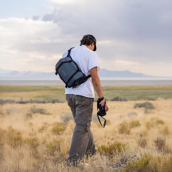 Wandrd ROGUE V2 Sling  9 L Aegean Blue