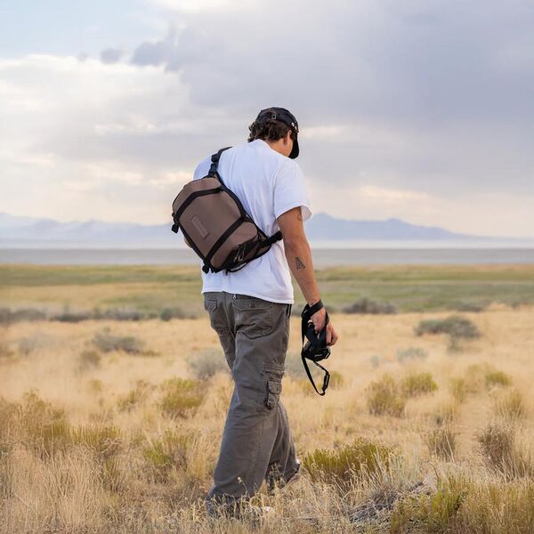 Wandrd ROGUE V2 Sling  9 L Atacama Clay