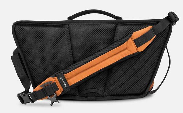 Wandrd ROGUE V2 Sling  9 L Sedona Orange
