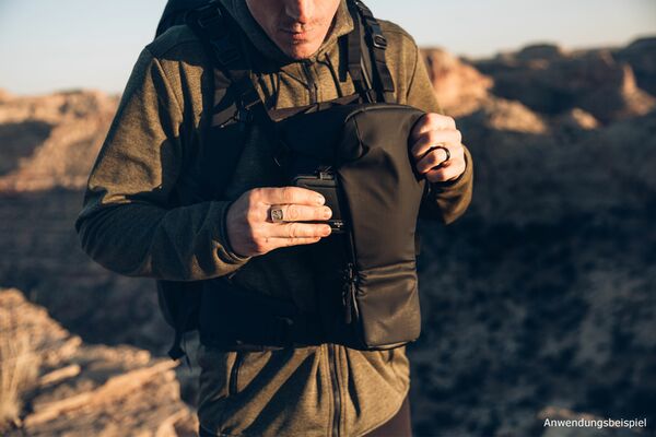 Wandrd ROUTE Chest Pack Brusttasche  Tan