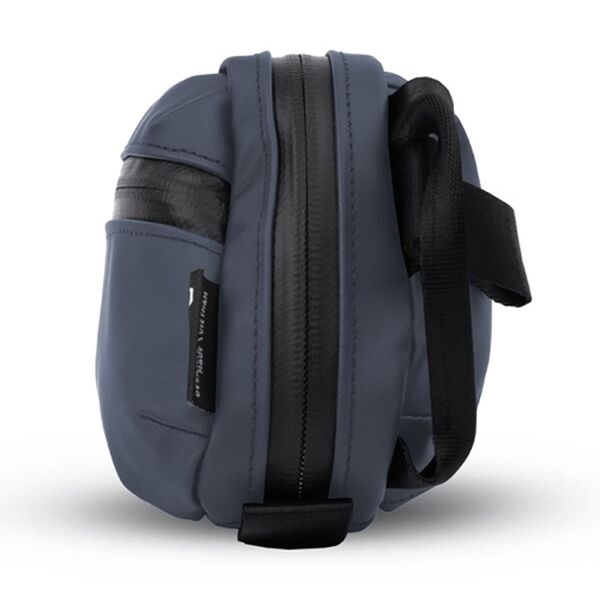 Wandrd Tech Bag  Aegean Blue Medium