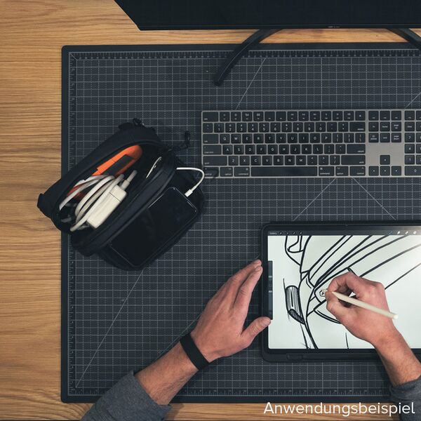 Wandrd Tech Bag  Black Large