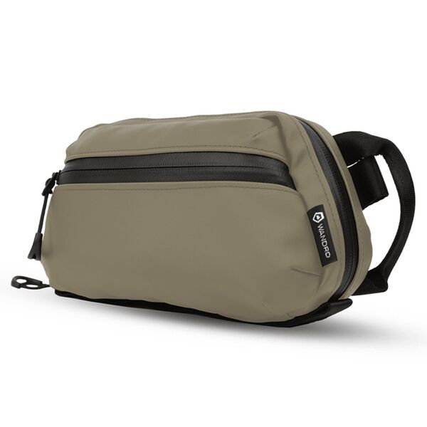 Wandrd Tech Bag  Yuma Tan Medium