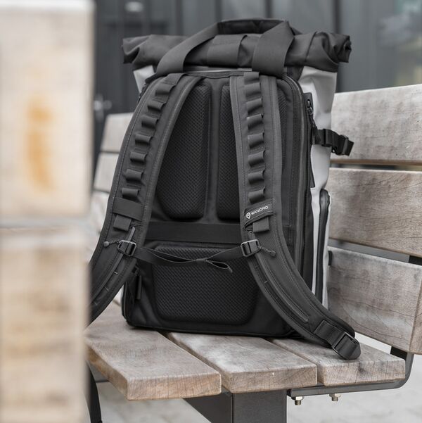 Wandrd THE PRVKE  21 Liter Limited Edition Grey