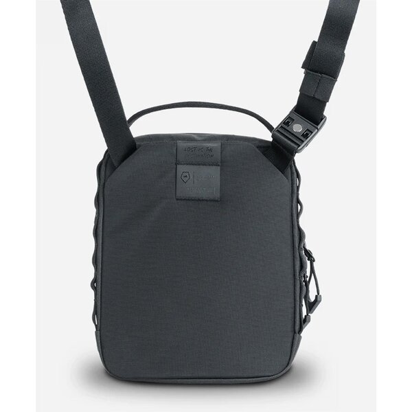 Wandrd X1 Cross Umhängetasche Black  Large