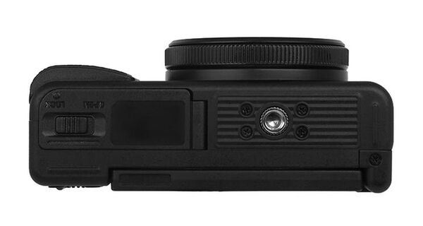 Yashica City 300 incl. QuickFlash Mini Camera Flash (50MP)  schwarz