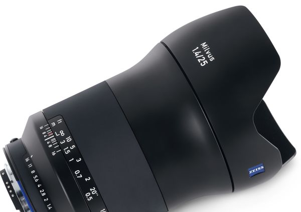 Zeiss Milvus 25mm f/1,4 ZF.2  Nikon FX