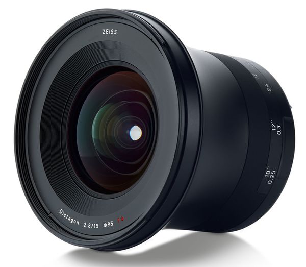 Zeiss Milvus 15mm f/2,8 ZE  Canon EF