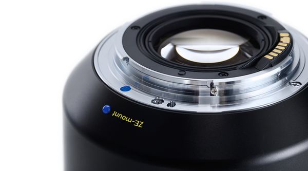 Zeiss Otus 55mm f/1,4 ZE  Canon EF