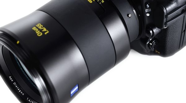 Zeiss Otus 55mm f/1,4 ZF.2  Nikon FX