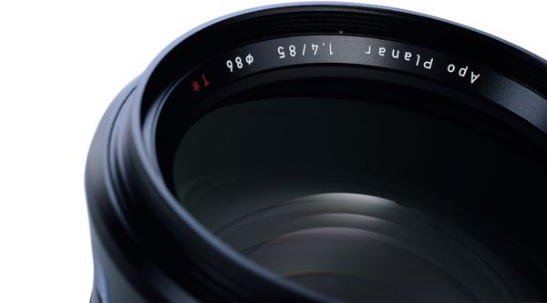 Zeiss Otus 85mm f/1,4 ZE  Canon EF